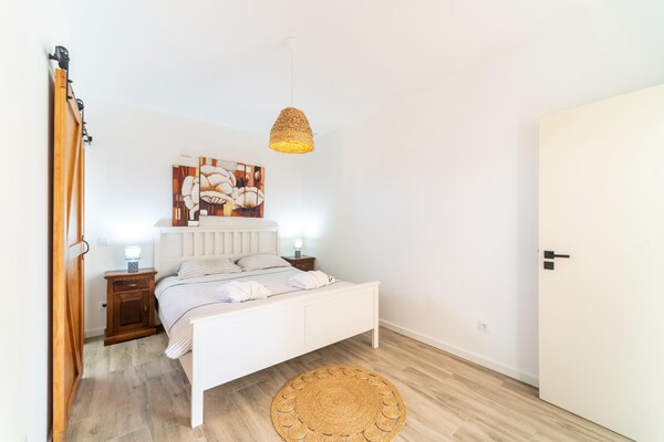 Foto van Landelijk vakantiehuis met zwembad
 - Vakantiehuis in Netos Almagreira - BedRoom