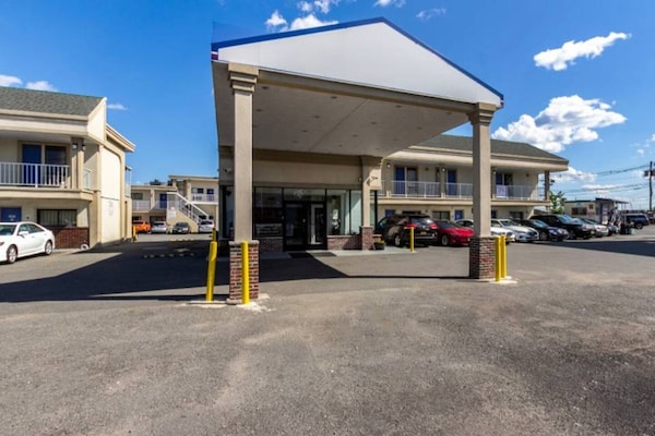 Foto van 4 tweepersoonsbedden | Niet-roken, koelkast - Vakantiehuis in ELIZABETH - Facilities