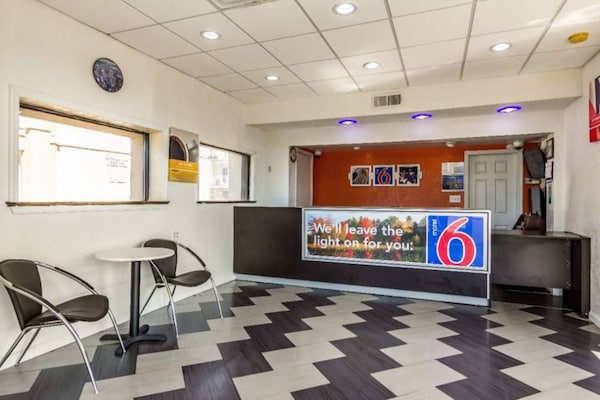 Foto van 3 tweepersoonsbedden | Rookvrij - Vakantiehuis in ELIZABETH - FloorPlan
